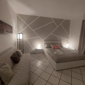 casa-via-nicotera-14.hotels-amalfi.com/